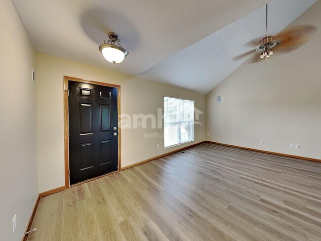 Foto del edificio - 16 Stoney Bluff Way