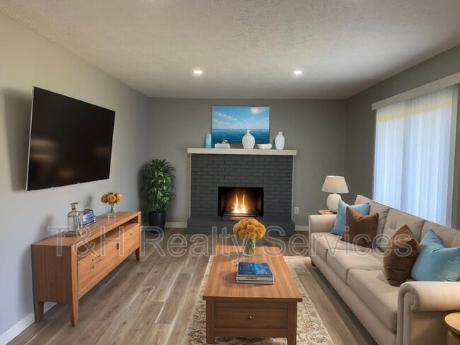 Building Photo - 1402 Delbrook Ct