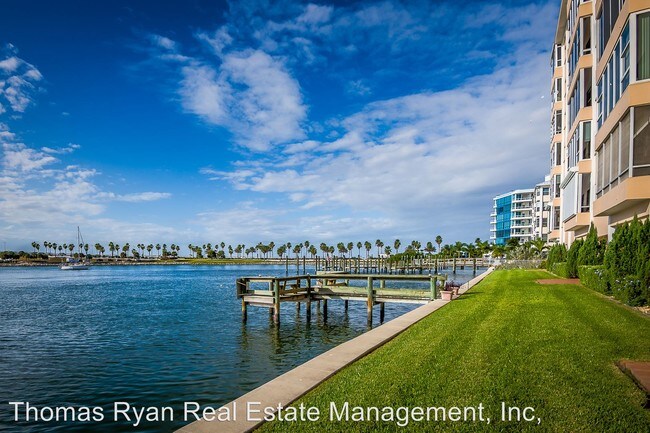 Building Photo - 226 Golden Gate Pt