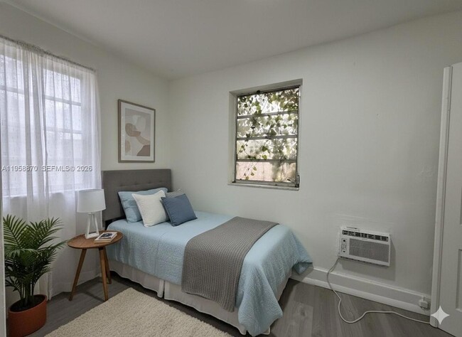 Photo - 1560 SW 5th St Apartment