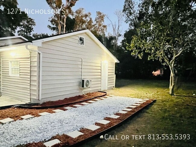 Photo - 1271 Nicholson St House