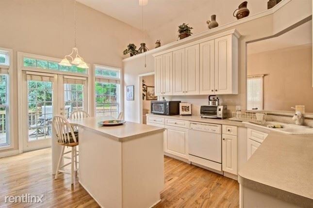 Foto del edificio - 4 br, 3 bath House - 5779 Wembley Drive