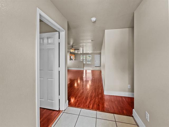 Foto del edificio - 12624 Lost Prairie Dr