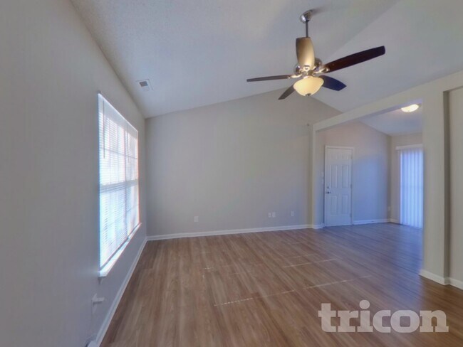 Foto del edificio - 4438 Fawnbrook Ave SW