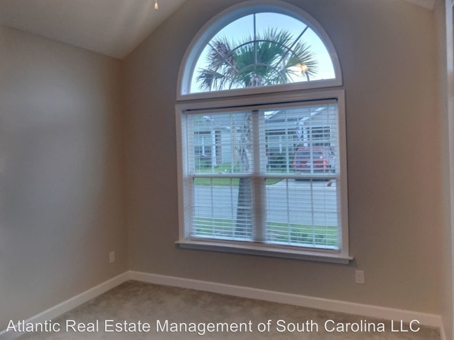 Building Photo - 3 br, 2 bath House - 151 Palm Cove Cir