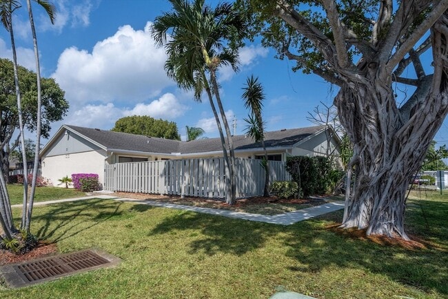 Photo - 8007 Ambach Way House