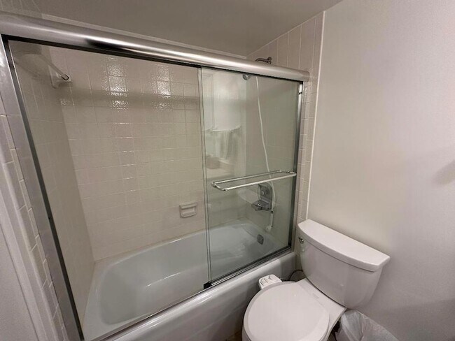 Foto del edificio - 3310 S Ocean Blvd