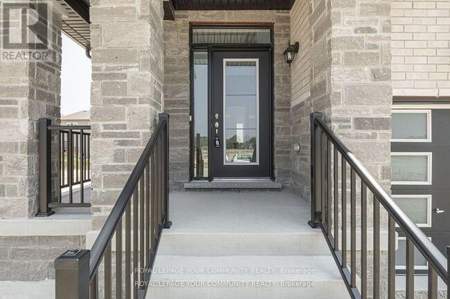 Building Photo - 12 LEGACY Cir