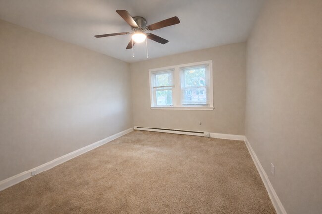 Foto del edificio - 1628 Plum St