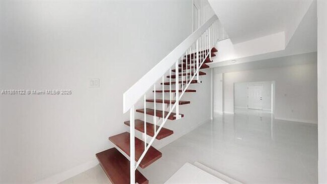 Foto del edificio - 917 SW 135th Ct