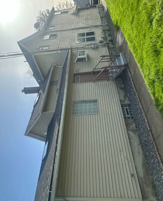Foto del edificio - 1815 W 47th St