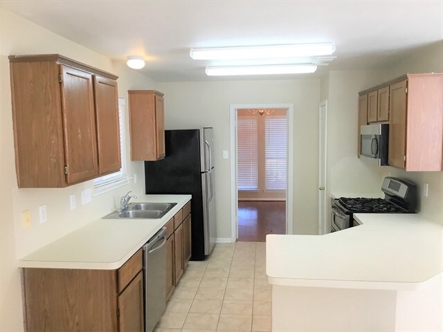 Foto del edificio - 208 Hollander Ct