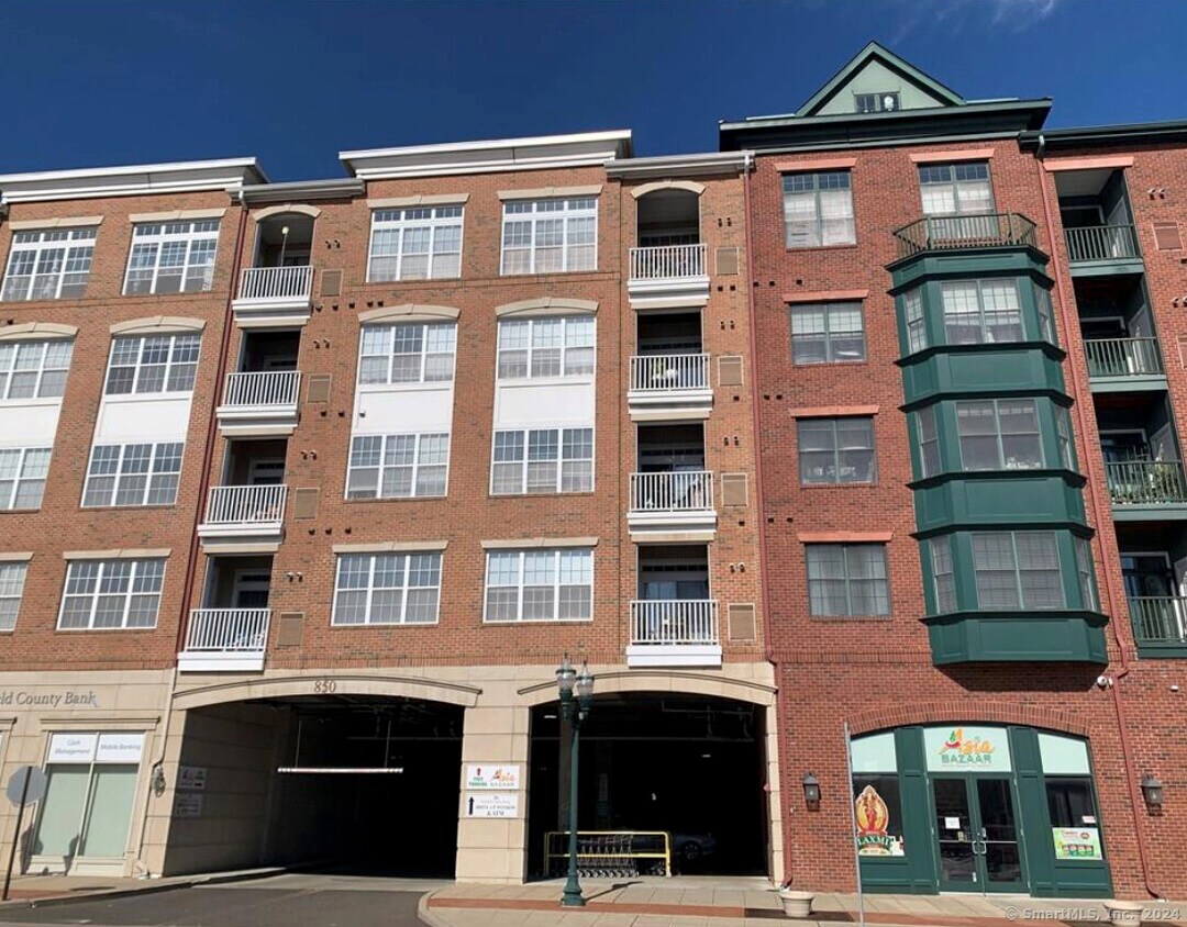 Foto principal - 850 E Main St