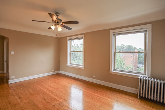 Foto del edificio - 2234 W Farwell Ave