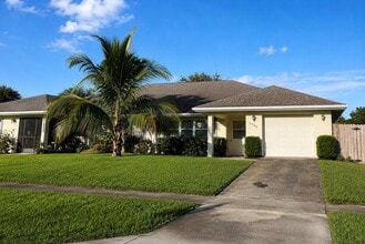 Building Photo - 12497 Guilford Way