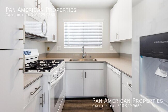 Foto del edificio - 991 Postal Way