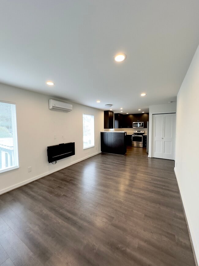 Building Photo - 3317 Wetmore Ave