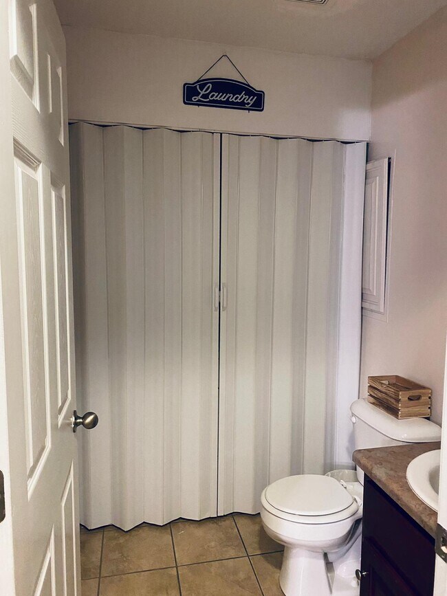 LAVADERO - 120 Claremont Ave