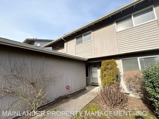 Foto del edificio - 3 br, 2.5 bath House - 17 BRITTEN CT.