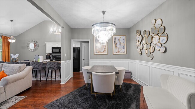 Foto del edificio - 807 Oshields Ct