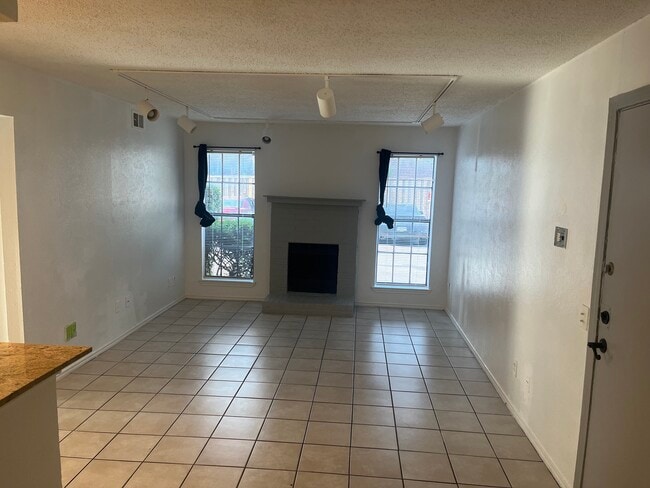 Photo - Royal Lane Highlands Condominium