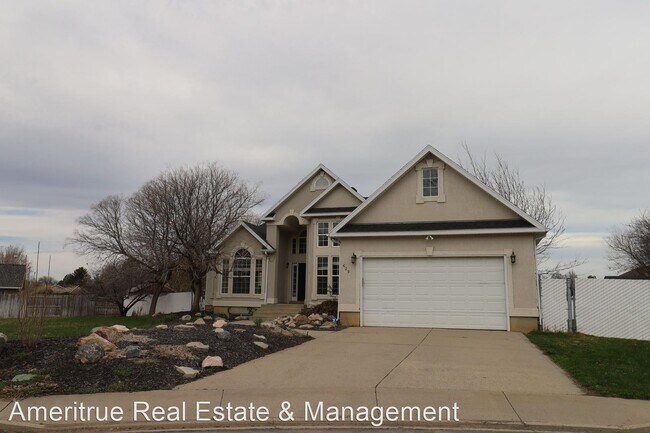 Foto del edificio - 5 br, 3 bath House - 629 N 900 E