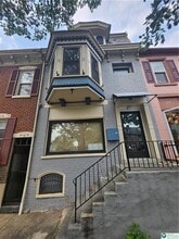 Building Photo - 438 N 7th St