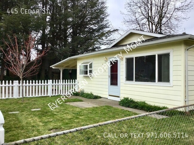 Building Photo - $1995 Charming Fairview House - Completely...