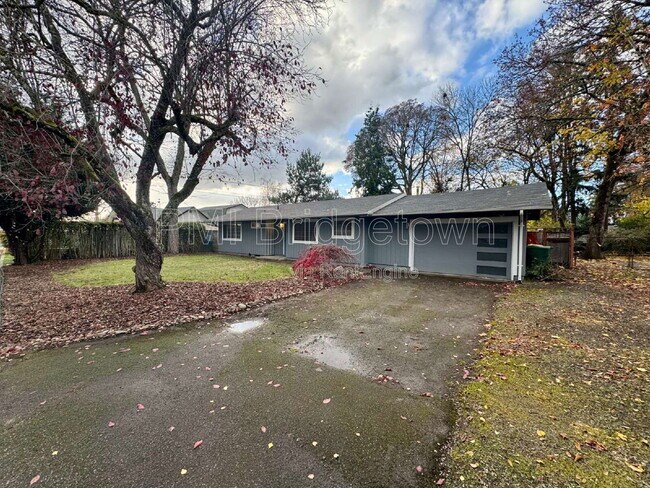 Foto del edificio - 435 SW Devon Ln