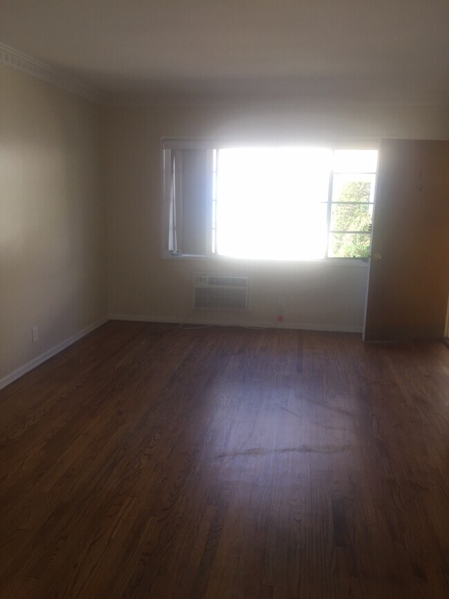 Foto del edificio - 11317 Otsego St