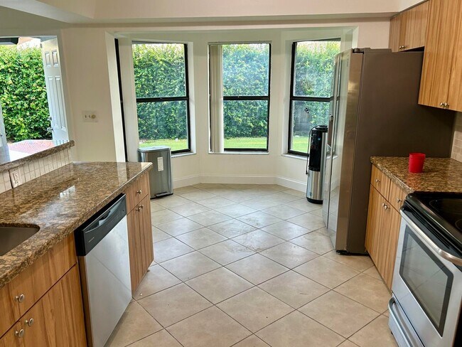 Foto del edificio - 22822 Pinewood Ct