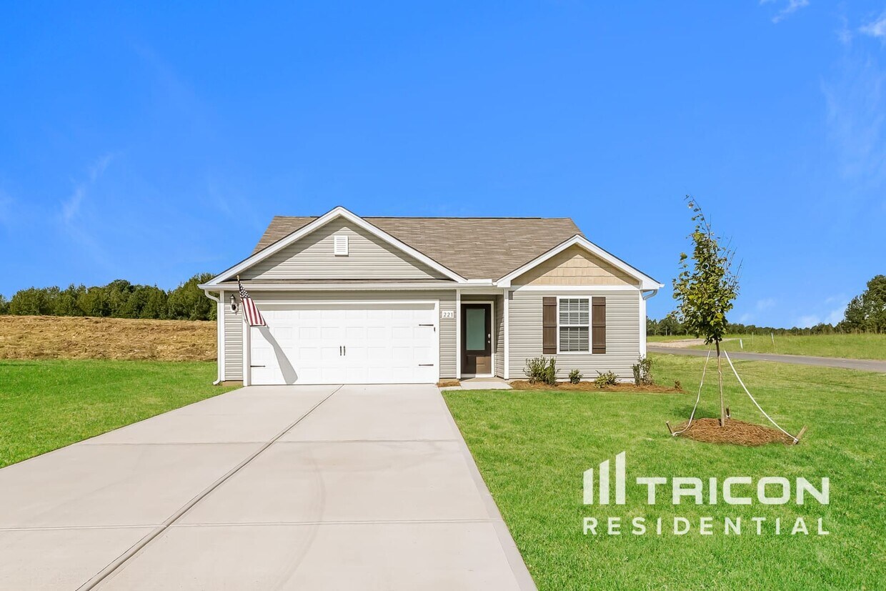 Primary Photo - 221 Coleshill Road Angier NC