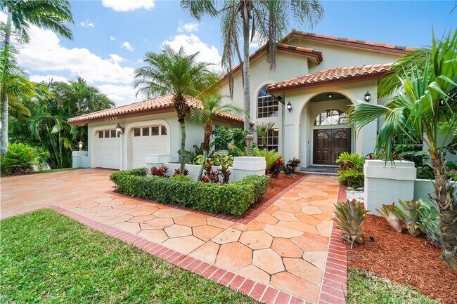 Building Photo - 12240 Tara Dr