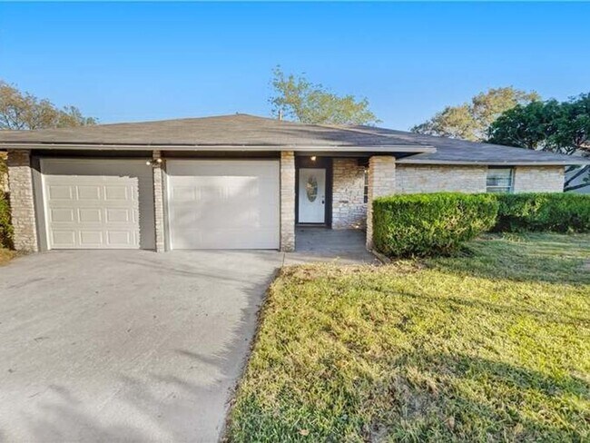 Foto del edificio - 4 Bedroom Home in North Austin!