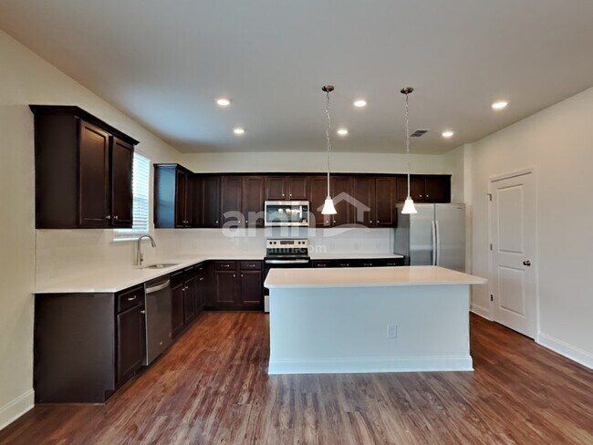 Building Photo - 153 Hazel Pk Dr