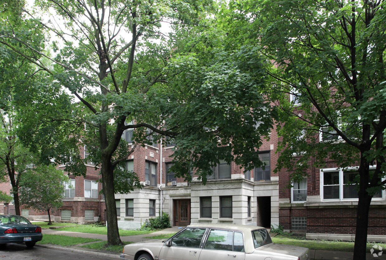 Building Photo - 5433-5435 S University Ave