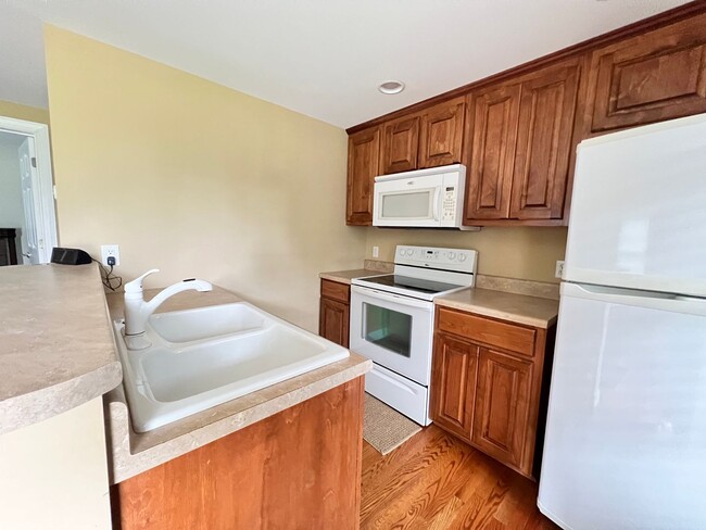 Foto del edificio - South Boston Cottage For Rent