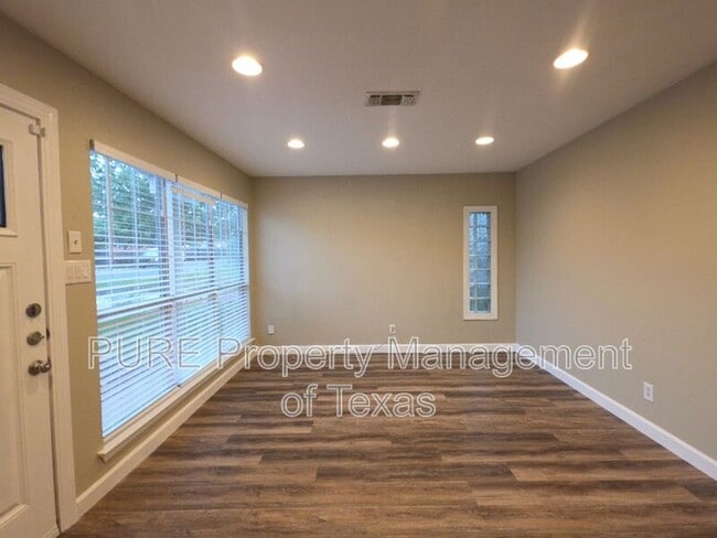 Building Photo - 4707 Philco Dr