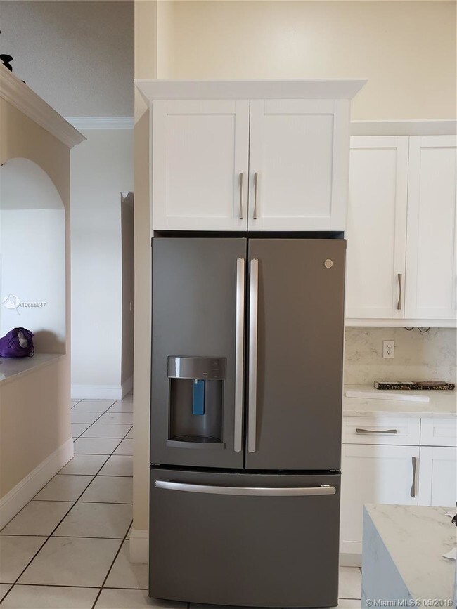 Foto del edificio - 18440 SW 4th St