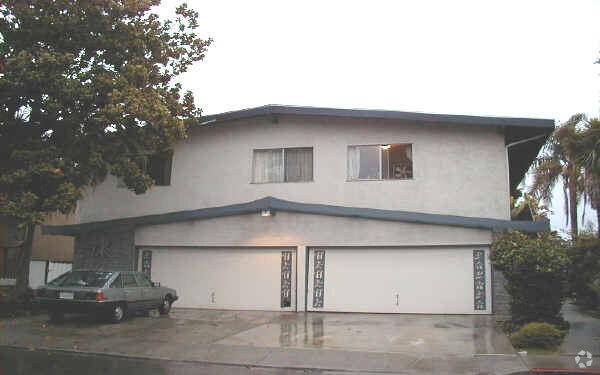 Building Photo - 210-216 Rondale Ct