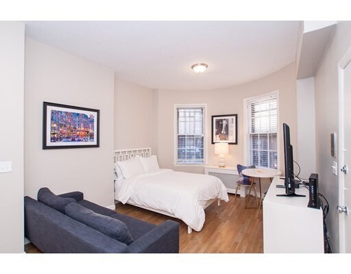 Foto del edificio - 102 Chandler St