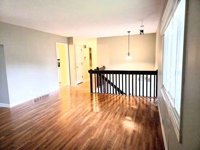 Foto del edificio - 16024 Arbor St