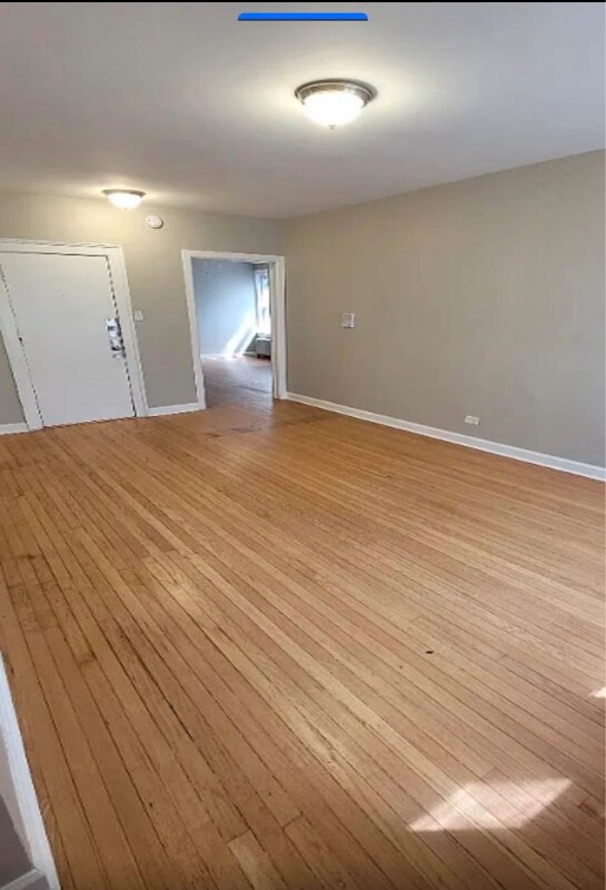 Foto del edificio - 6926 S Oglesby Ave