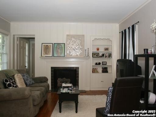 Foto del edificio - 335 E Rosewood Ave