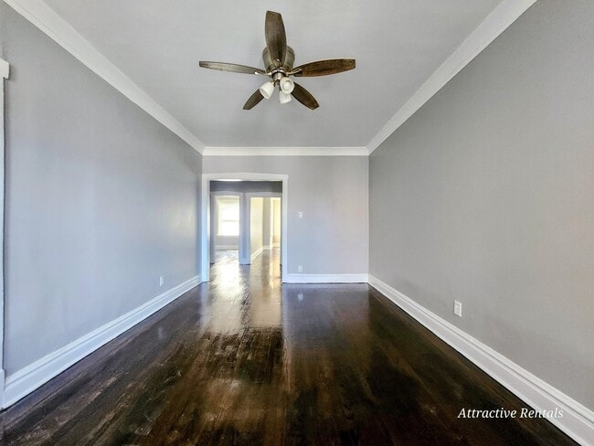 Photo - 6055 S Troy St (Chicago, IL) Apartment