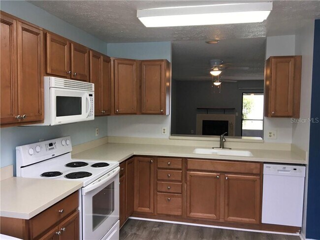 Building Photo - 12634 Castle Hill Dr