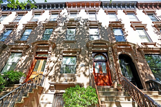 Foto del edificio - 412 Clinton St