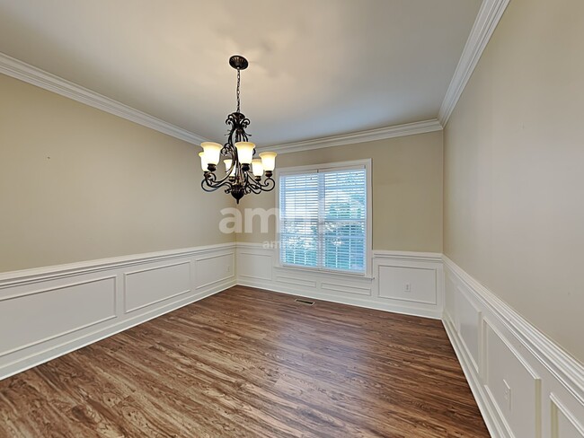 Foto del edificio - 199 Laurel Glen Dr