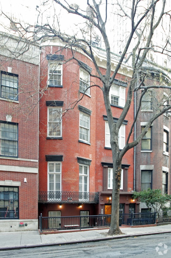 Building Photo - 9 W 16th St