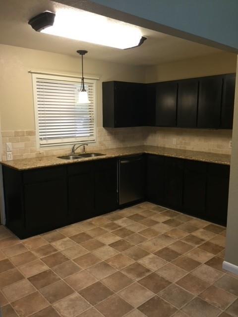 Foto del edificio - 305 Carnation St